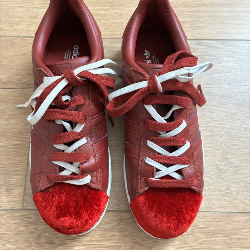 Adidas Superstar Burgundy Velvet Toe